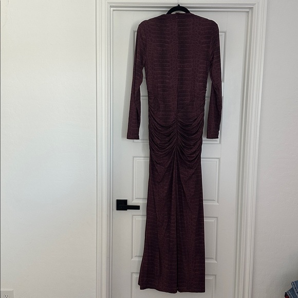 Snakeskin Print Long Sleeve Ruched Dress - Picture 10 of 10